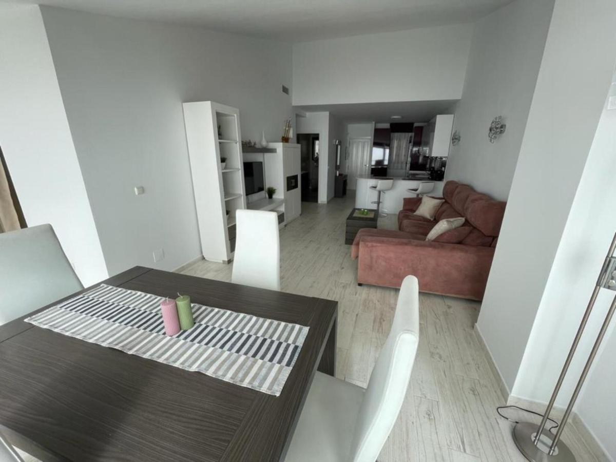 Modern Apartment With Sea View Close To Marbella Михас Екстериор снимка