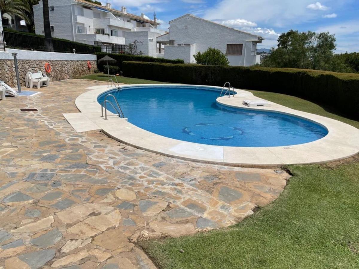 Modern Apartment With Sea View Close To Marbella Михас Екстериор снимка