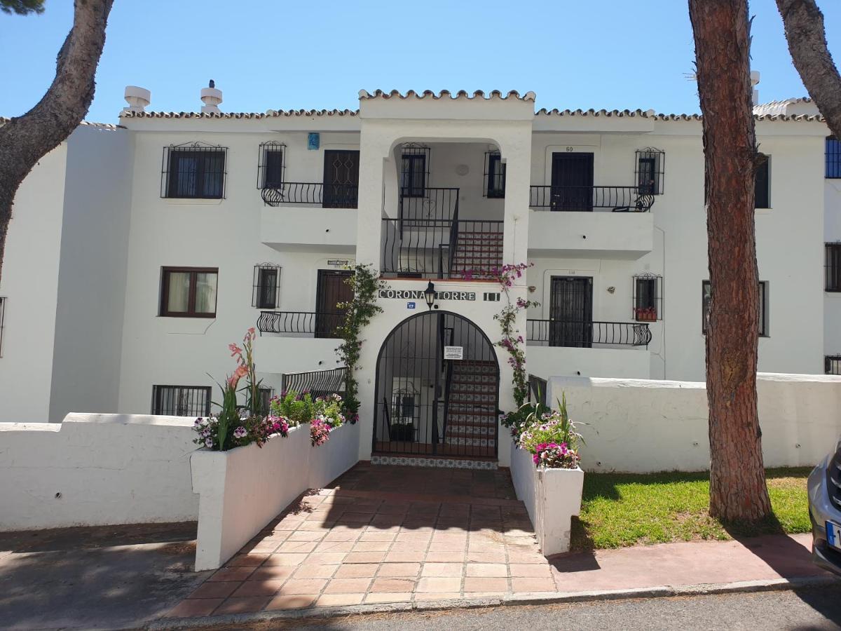 Modern Apartment With Sea View Close To Marbella Михас Екстериор снимка
